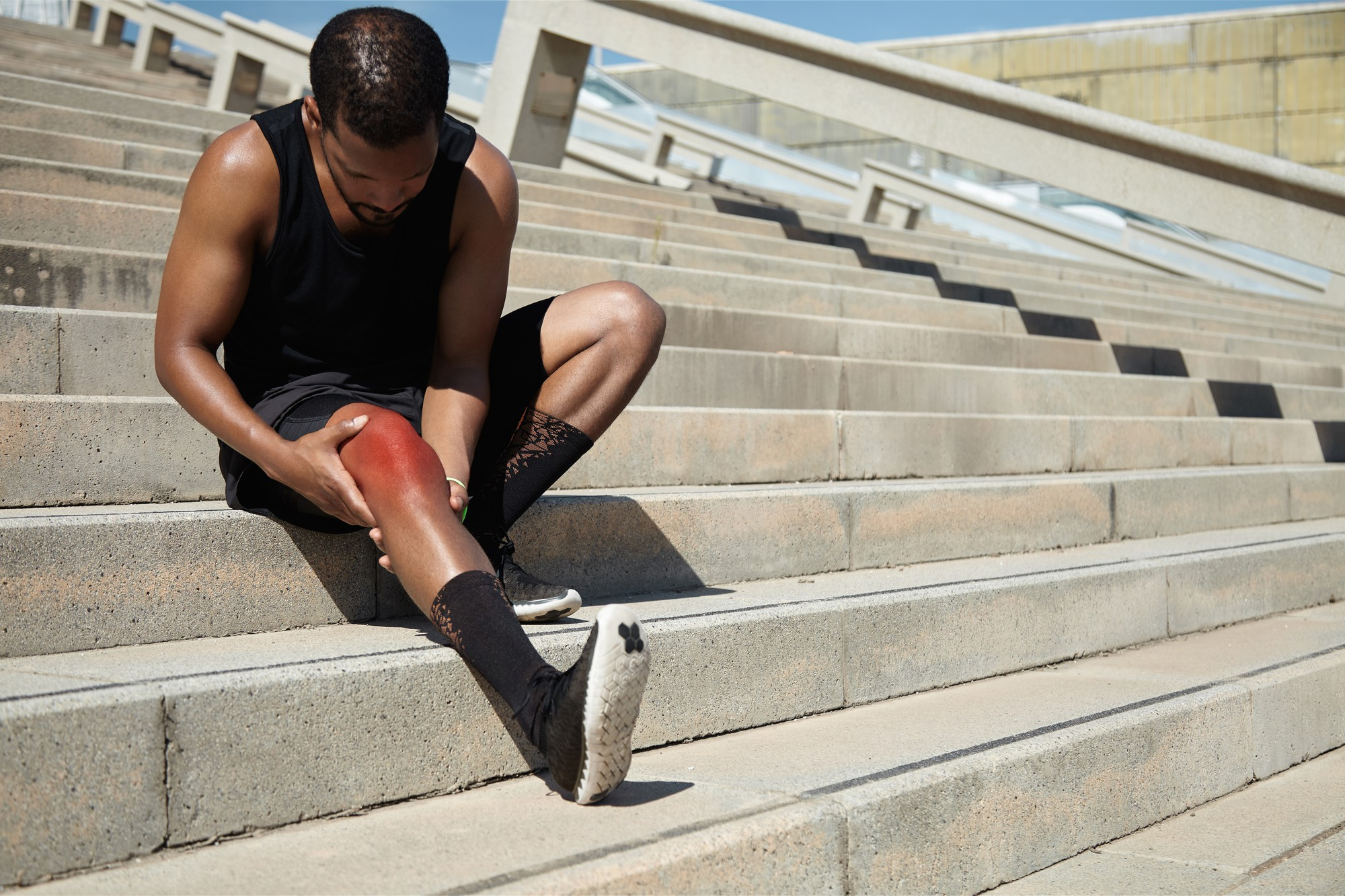 Prolotherapy for knee pain at Derrington Orthopedics
